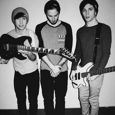 3/3 + band @savingapollo