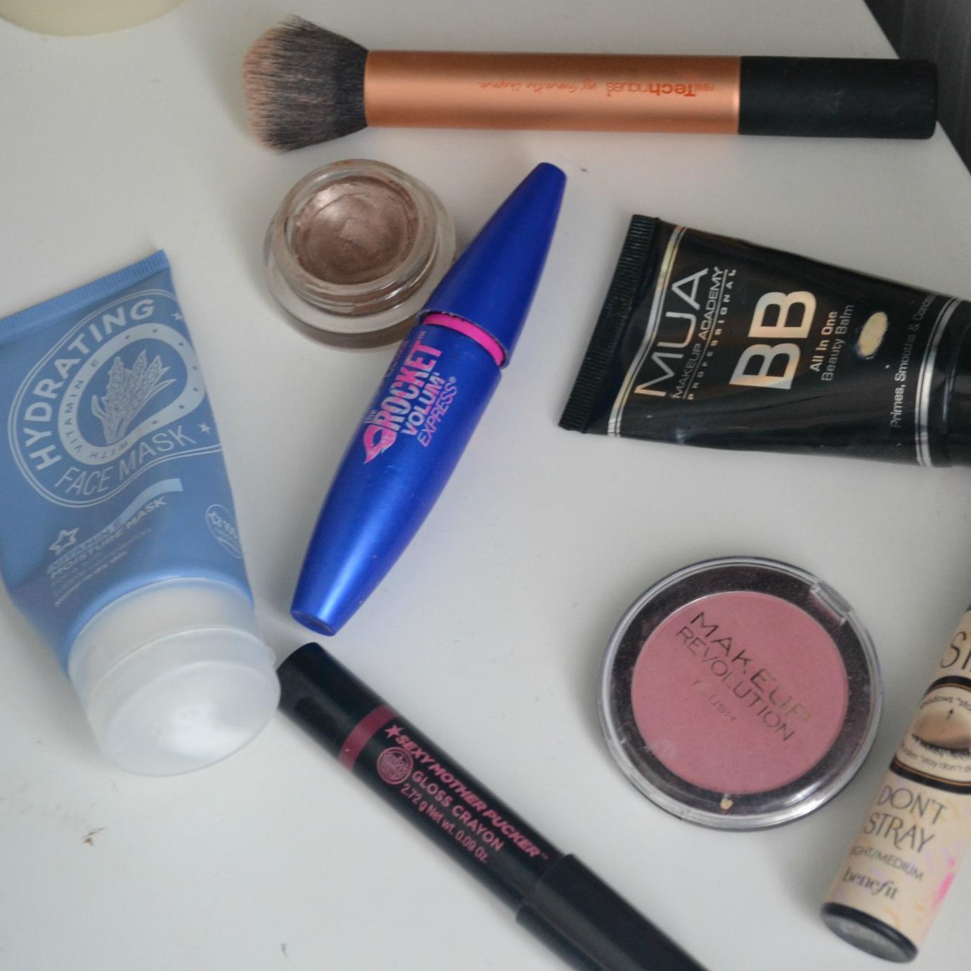 New Bloggers, Best Friends, Crazy cat ladies and bargain hunters