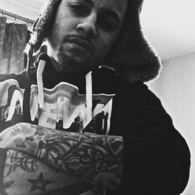 OfficialNewbie's profile picture. IG: marcopxlo