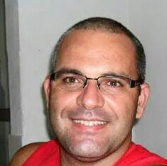 Homem de Deus,casado com a Fran e pai do Junior.Procuro a cada dia ser mais parecido com Cristo.