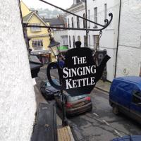The Singing Kettle(@skdartmouth) 's Twitter Profile Photo