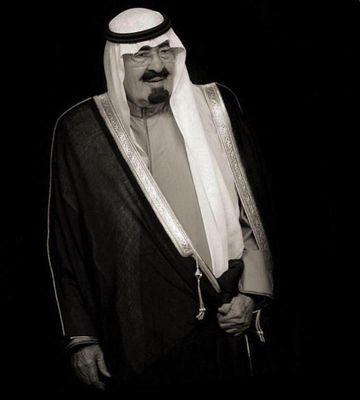‏ثمة أحرف تزفنا الى الجنة و أخرى تجرنا الى النار ❗️ راقبوا ما تكتبون جيداً، مايلفظ من قول إلا لديه رقيب عتيد   #الدين_واضح_ياعيوني 5/5