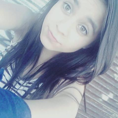 esterlimaqhotm4's profile picture. 