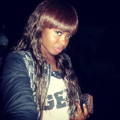 ask me ...anything u want to no about me....am a fun and Loving person