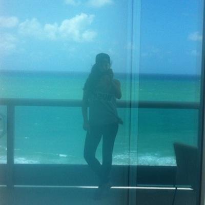 LAMEDEMYR's profile picture. A 13 ans elle débute a la mjc comme beaucoup..fête des quartiers,ptites scènes entre la suisse et la france.Myriam  vis pleinement sa passion la music ;p