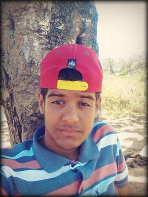 Jonathan Matos
16 anos
Solteiro 
Moro em Garanhuns-Pe