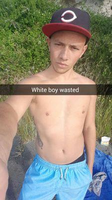 hodz911's profile picture. I like money.  you don't have the right to use my pics . follow me