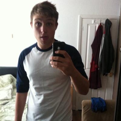 edmaster001's profile picture. 