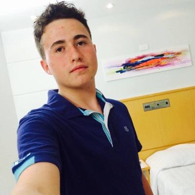 Curtindo A Vida Adoidada .........................