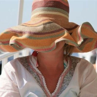 Luxury travel pr - lover of travel, food, fun, flea markets and foot massages!