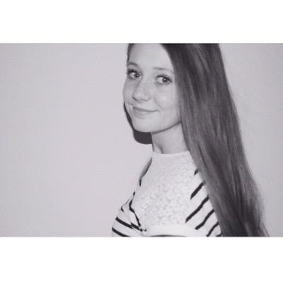 instagram: elainebracke