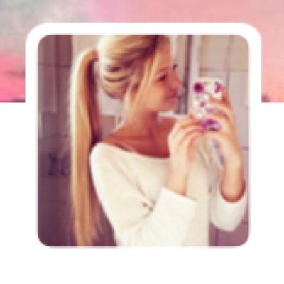 12Teenagerpost's profile picture. Writin down my thoughts :)