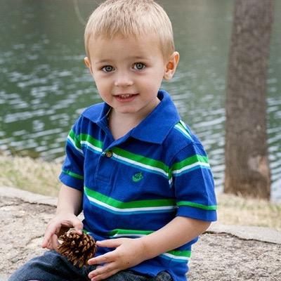 - Hello i'm Austin Cullen I'm olny 4 years old i love playing outside i'm a little devil # my mommy name is @Bellasunshine03 father is @LonelyEdwardC_