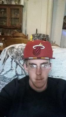 hmu on kik fb here or snapchat or my celly