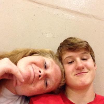 14 graduate in 19 follow me sister @19may99 I enjoy sports and stuff
