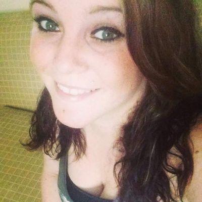 Becky_Booxo87's profile picture. Hi.