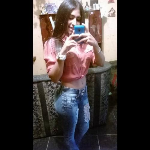 18, VENEZOLANA♥.                                             Enamorada de mi bebe Mathias Armando