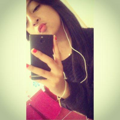 Hola :3
Facebook: Michelle Avila
Ask: MichelleS2906 Instagram: av_michelle siganme & los sigo bebes.. linda, cursi, buena onda... Conoceme 3