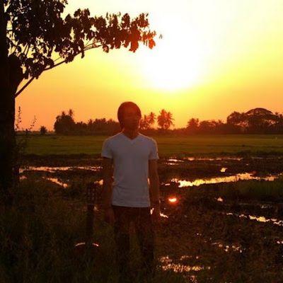 RozarioAmro's profile picture. i like meditation, imagination & dreaming.