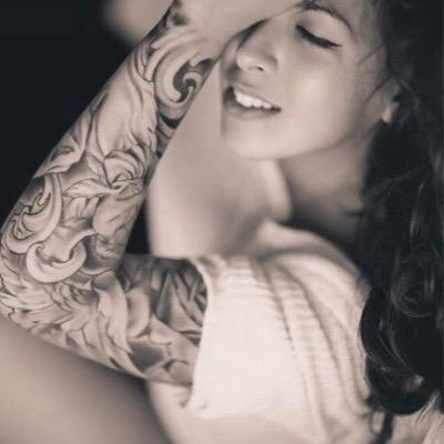 Misfit_Thoughts's profile picture. ☺✨✊✌✋❤⭐☀⛅☁⚡☔❄⛄⚽⚾⛳⛺⚓