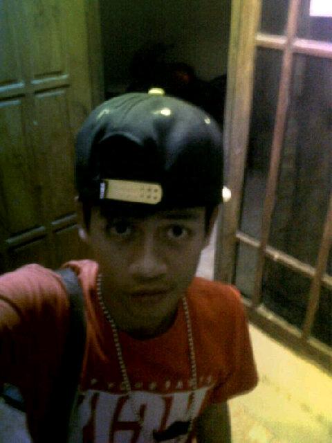 phopho_charss's profile picture. |Universitas bakrie | S1 Teknik Informatika | rasuna epicentrum. jakarta selatan | bakrie tower epicentrum | masalah percinta.an tai ga urus | JALESVEVA JAYAMA