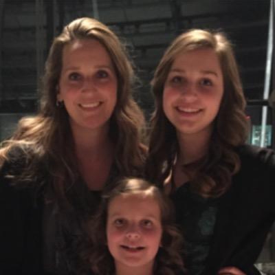 kelliostrom's profile picture. 