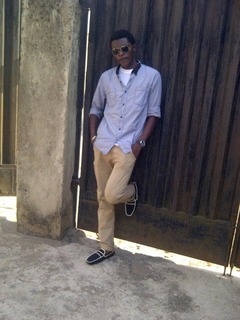 My names are David White , a cool headed nd fun 2 be with being , a student of Petroleum Training Institute ( P.T.I) .