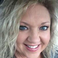 Leeanna Edom - @EdomTech Twitter Profile Photo