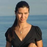 my name is sophie, i 've 21 years old  and i hope that million people follow me on twitter