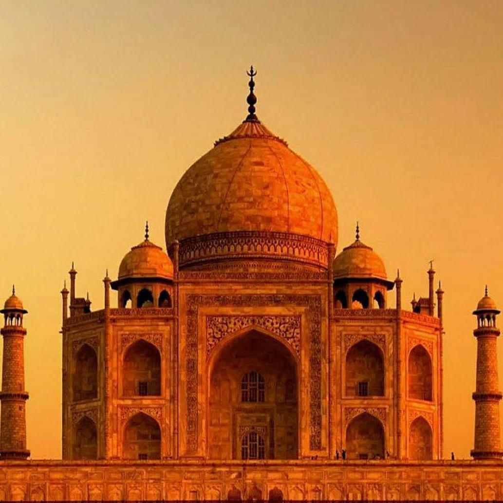 India Tour Operator. Taj Mahal Tour, Delhi Sightseeing, Golden Triangle Delhi, Agra & Jaipur Tour. Car Rental, Hotel Booking & Guide Service.