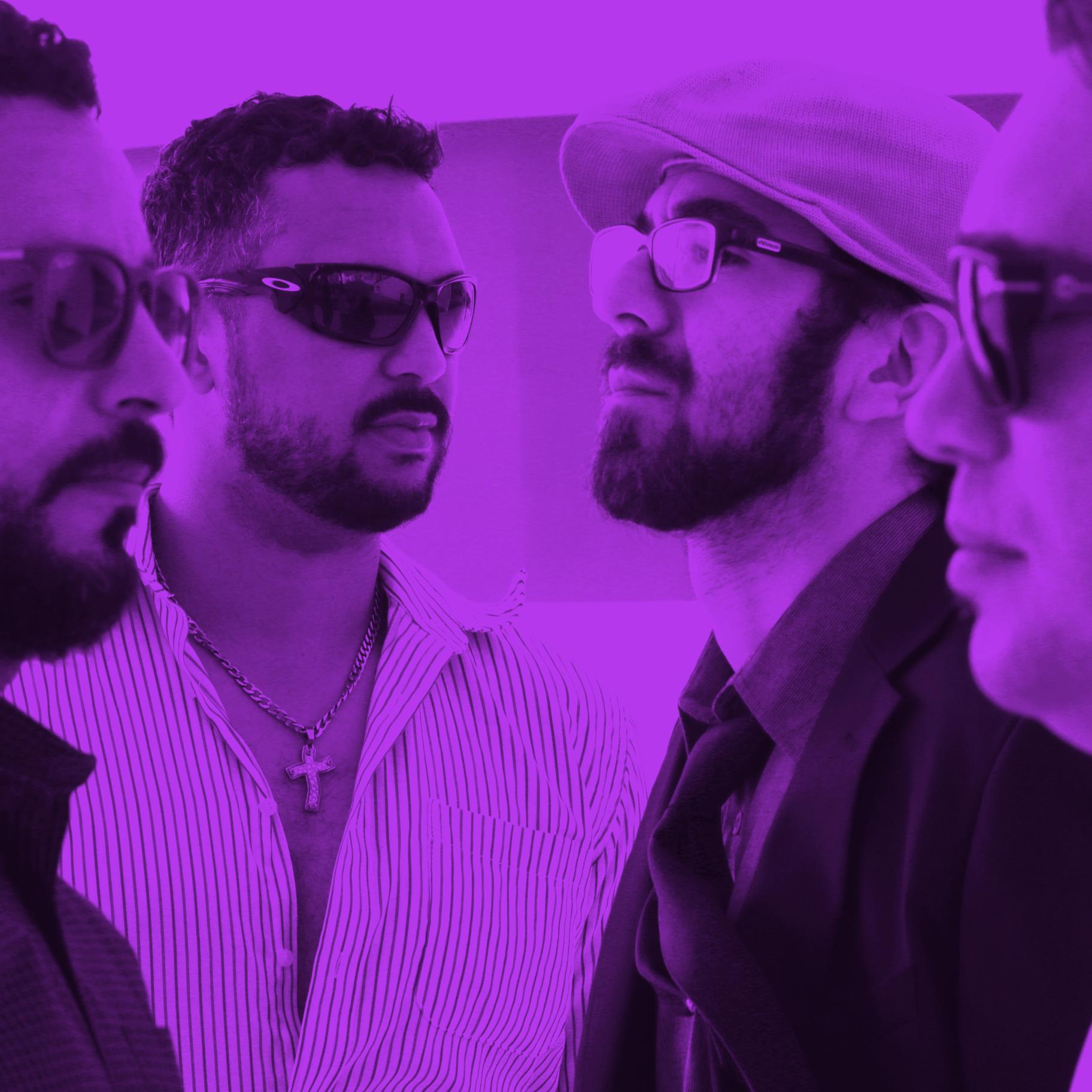 Banda de Recife, Brasil. Fervilhando uma mistura de Funk, Rock, Jazz, Eletro, Soul. Ohm de medida de resistência elétrica ou sílaba em sânscrito. Você escolhe!