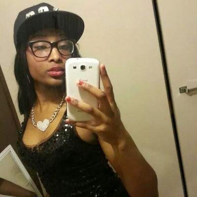 MissHoops14's profile picture. Basketball player: Model who says a girl can't switch it up