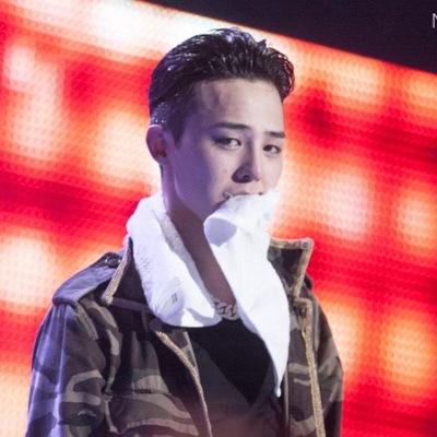 i love yg ! i'm vip bigbang ikon 2ne1 winner since :1992 oct 27 :) my name is ohm nice to meet you vip !! ^_^ นานๆเข้ามาทีนะคะ
