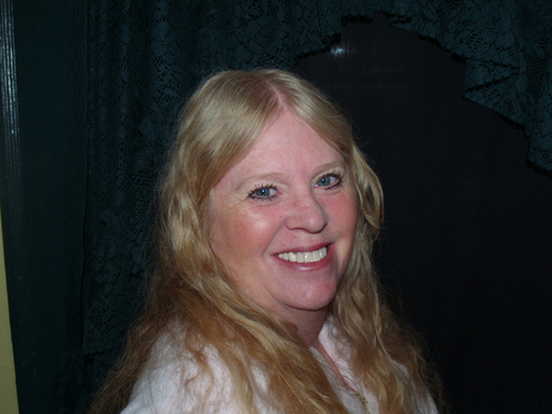 dhaverly's profile picture. Founding Member of One Dream....Many Voices- Enhancing Lives - helping women work from home and make great income.