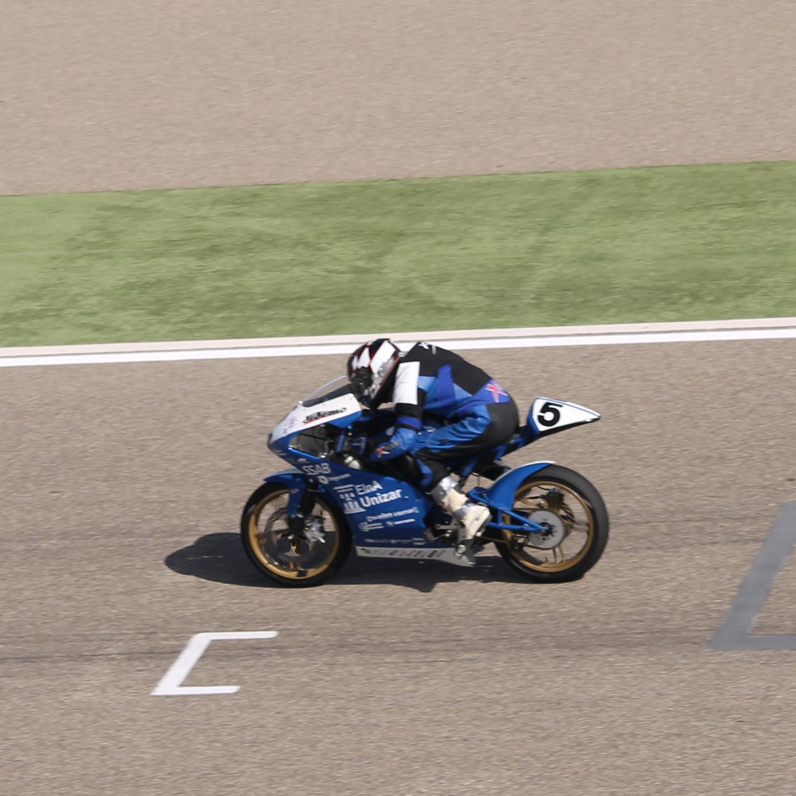 _Aimar__'s profile picture. Ingeniera. Comisaria de pista, técnico y deportivo, directora y secretaría de carrera y cronometradora. Automovilismo y motociclismo.