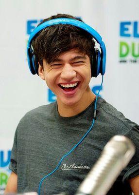 eepcalum's profile picture. 