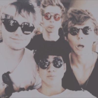 Hi, just gave a free follow, Please follow my main account @deepkjdmgc  thanks x