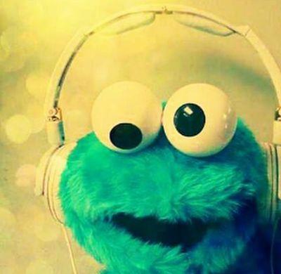 Dreams come true. MUSIC=LIFE Leer es imaginar. ¿A que me dedicaría? A viajar por todo el mundo para conocer nuevos lugares, personas, culturas...
