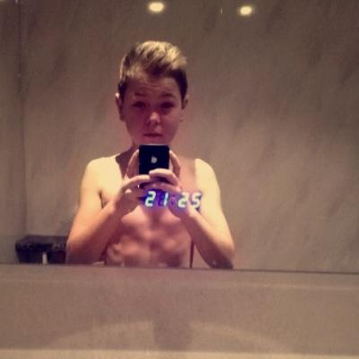 snapchat: ethan_jones78

instagram: ethanjones2003

youtube: https://t.co/4x520heMFv