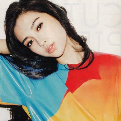 lyciaefron's profile picture. love youtubers and viners ) @SueRose is bae