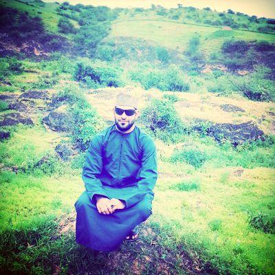 اللهم صلِ وسلم على نبينا محمد وعلى آله وصحبه أجمعين وسلم تسليما كثيرا