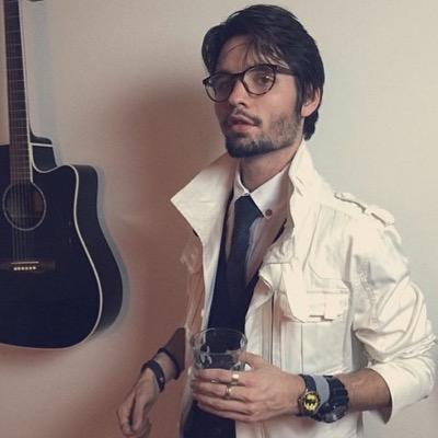 Im what it would look like if robert downey JR and johnny depp had a baby RP/FL