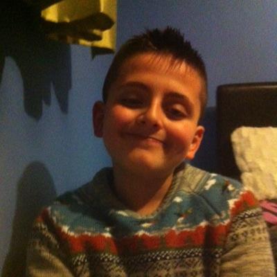 valentinobendo's profile picture. hi guys!!