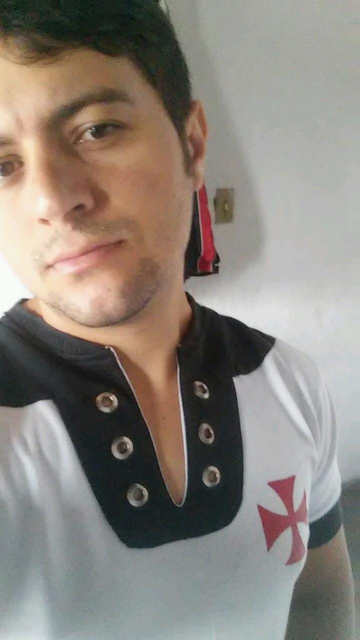 amo futebol, futsal e minha namorada