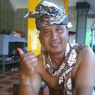 8de16689ec8b4ce's profile picture. 