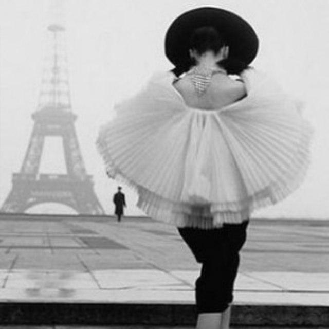 esthernsr's profile picture. 