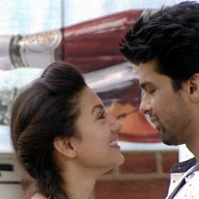 dxtpriya's profile picture. i m on tweeter because of gaushal
