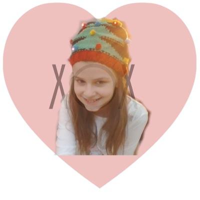 see my youtube channel = https://t.co/v4hpsqWYF3 snap chat : charliexox_real
i love @melandsue