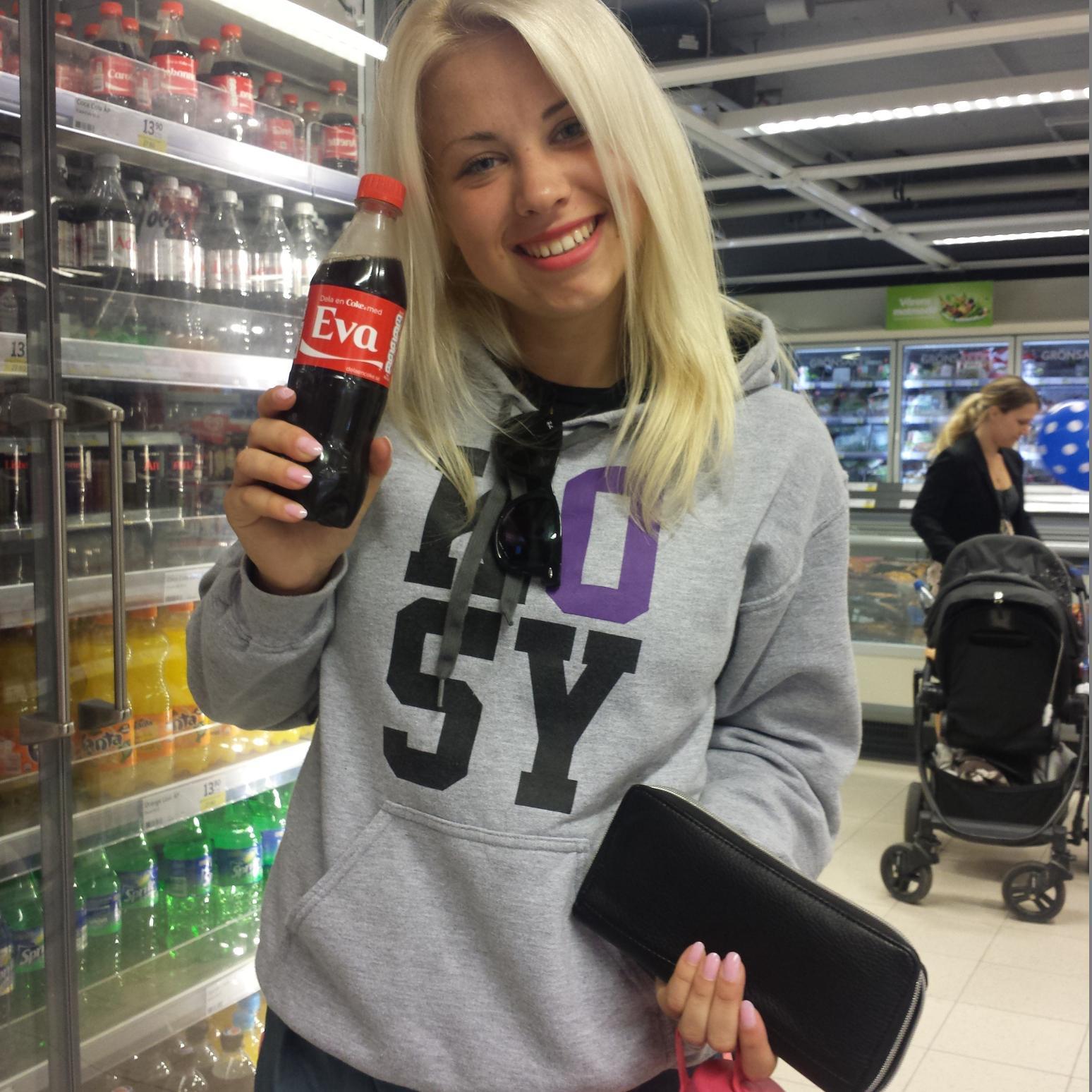 anileve321's profile picture. 