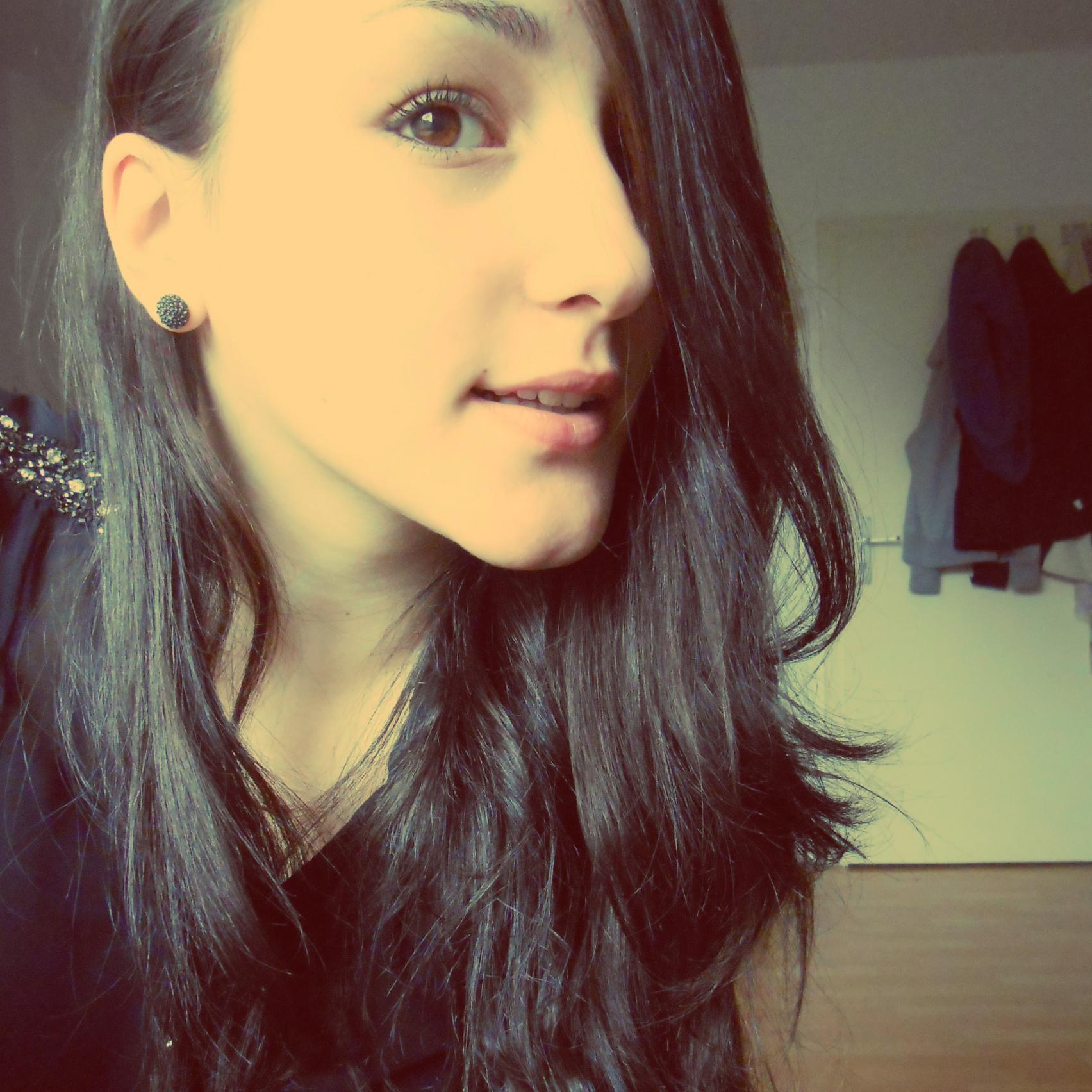 cosmicia's profile picture. 